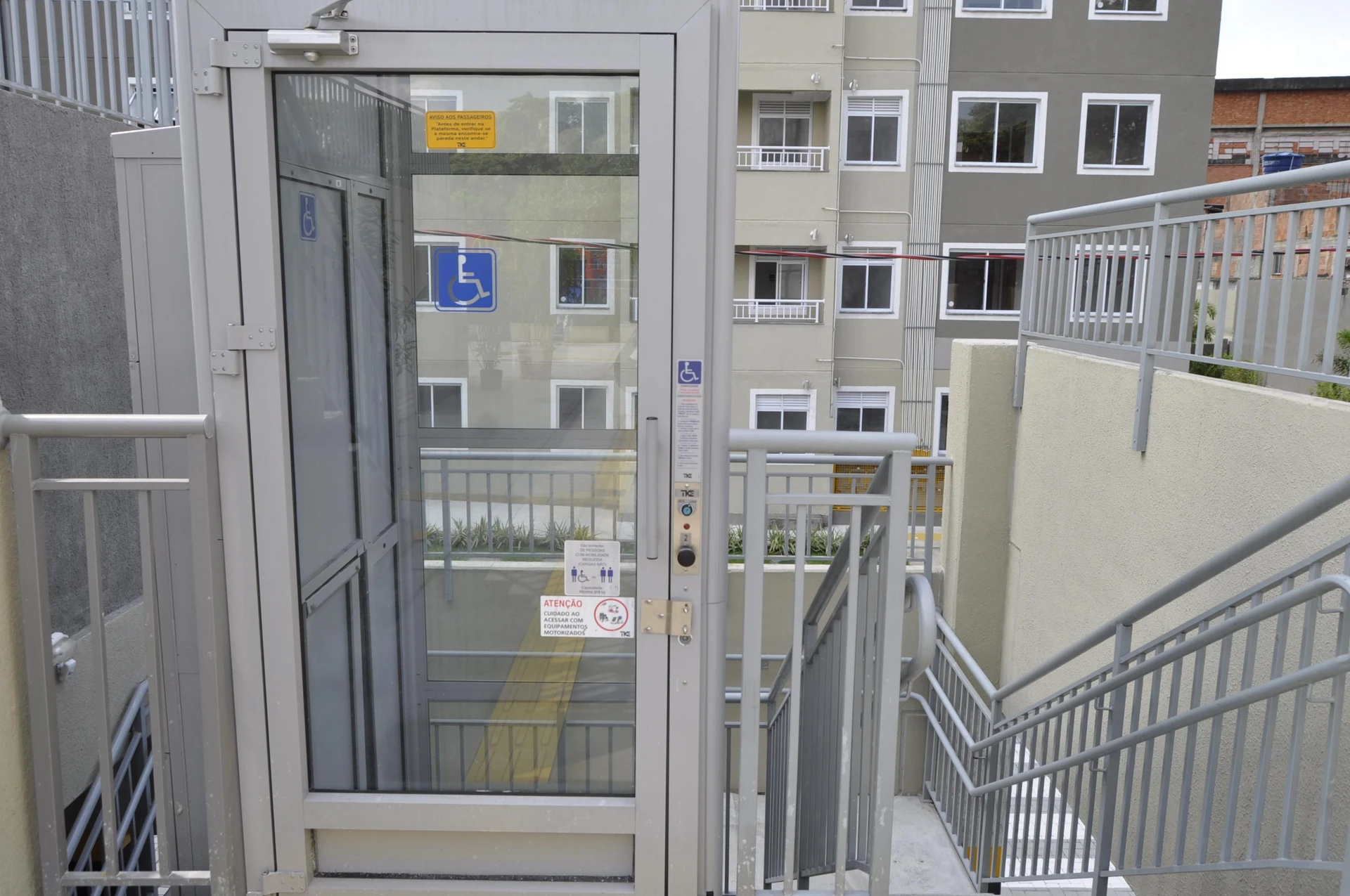 Apartment, 41 m², with a grill on the balcony — photo 12