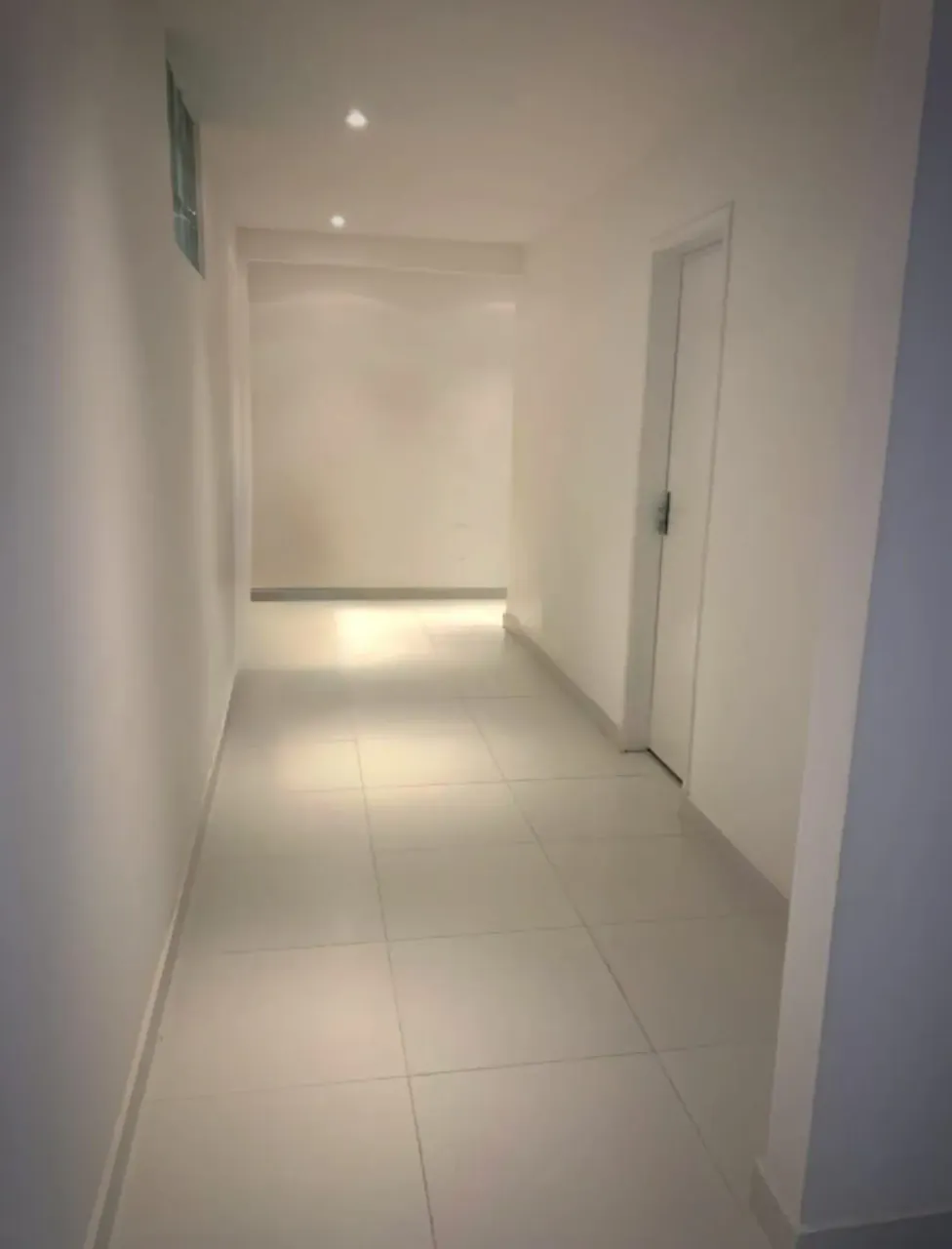 Apartamento mobiliado com 4 quartos e 3 banheiros — photo 10