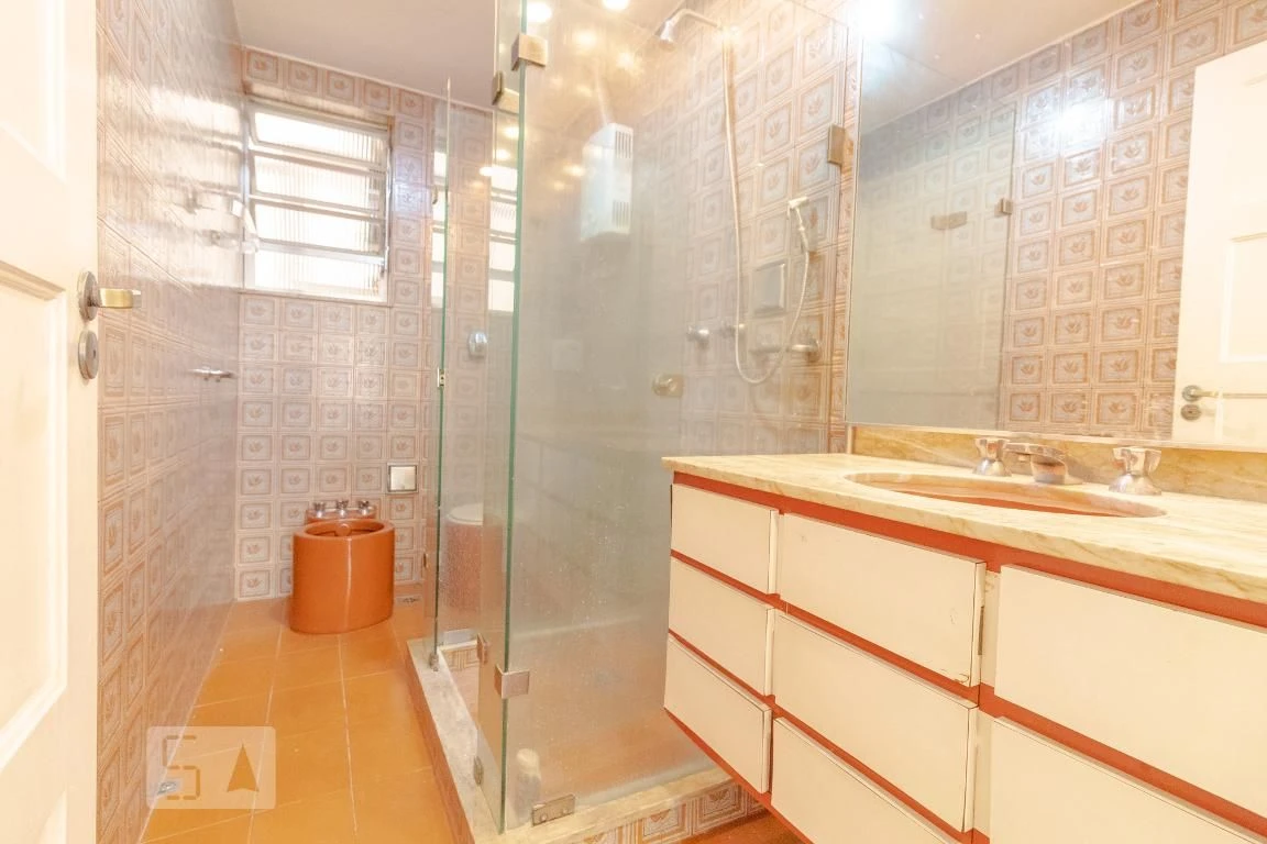 Apartment, 200 m², with a bathtub — photo 35