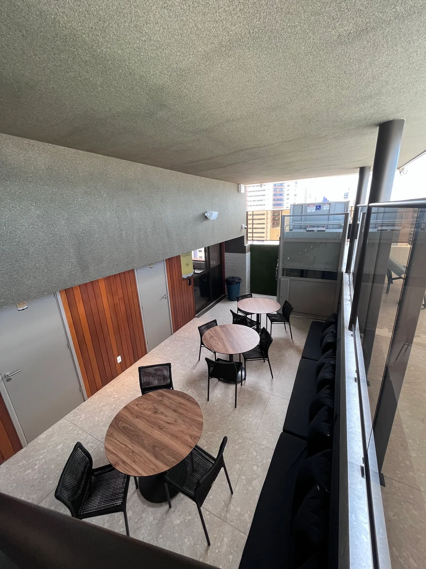 Apartment on the 1st floor with a jacuzzi — photo 12