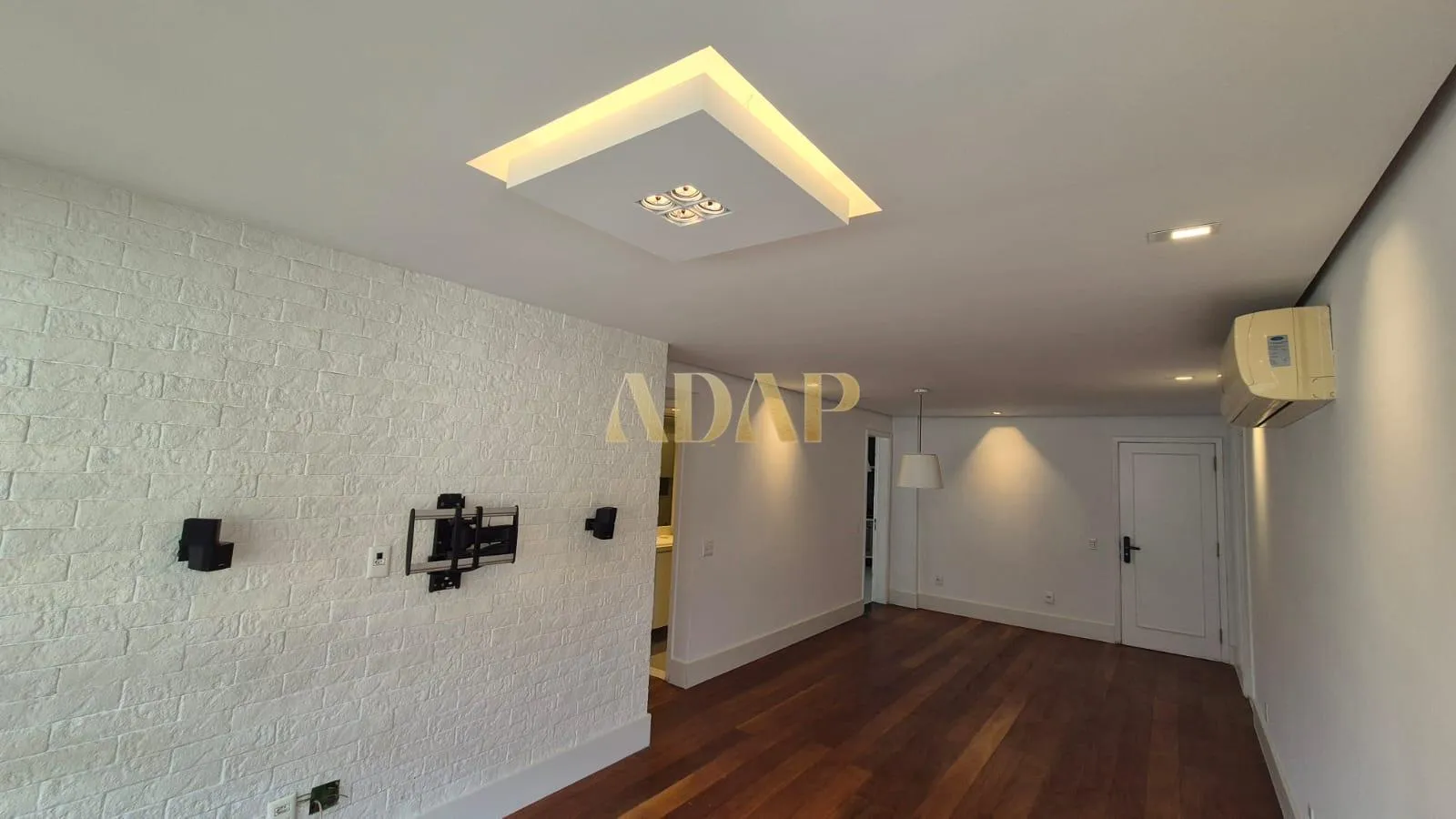3-bedroom apartment in a building with a sauna