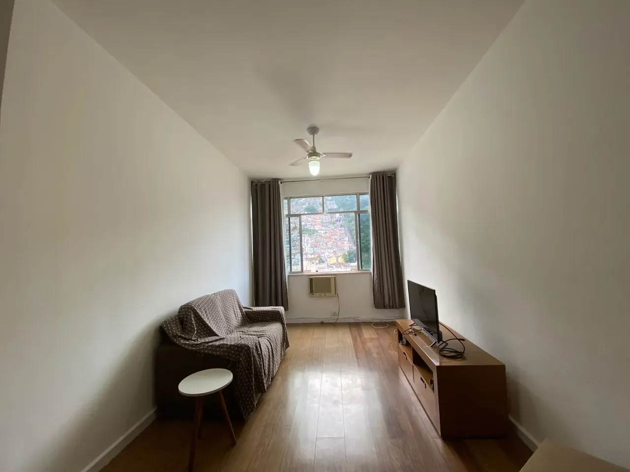 2-bedroom apartment with a mountain view in Rio de Janeiro — photo 8