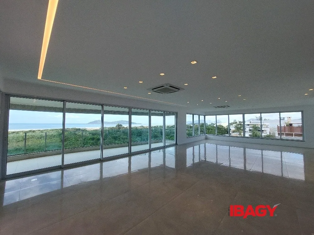 Furnished apartment with 5 bedrooms and 3 en-suites