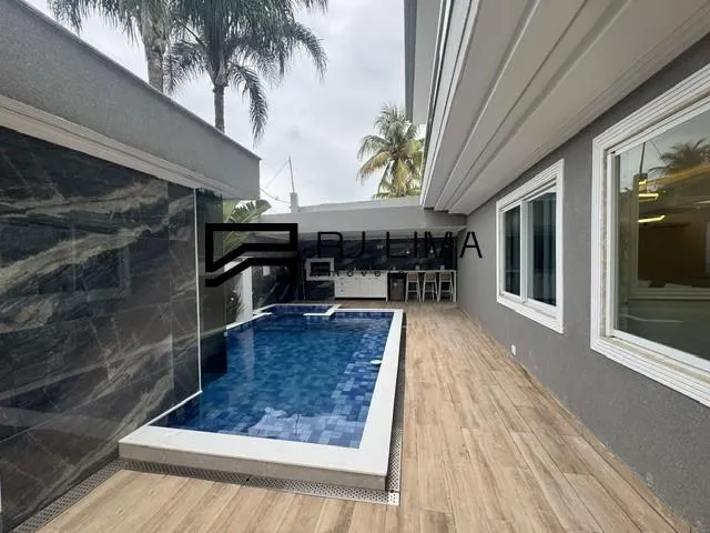 5-bedroom house with a walk-in closet in Rio de Janeiro — photo 33