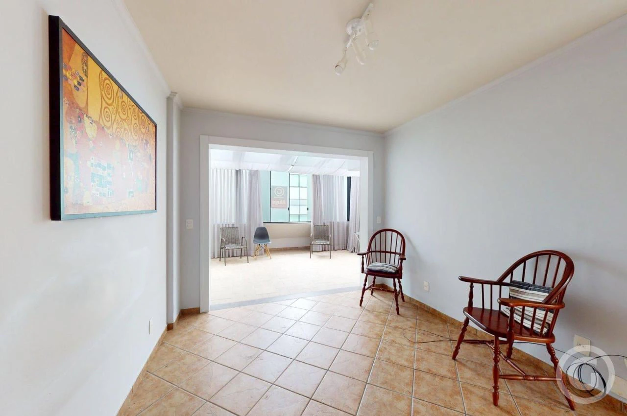 Apartamento semimobiliado de 100 m² com 2 quartos — photo 20