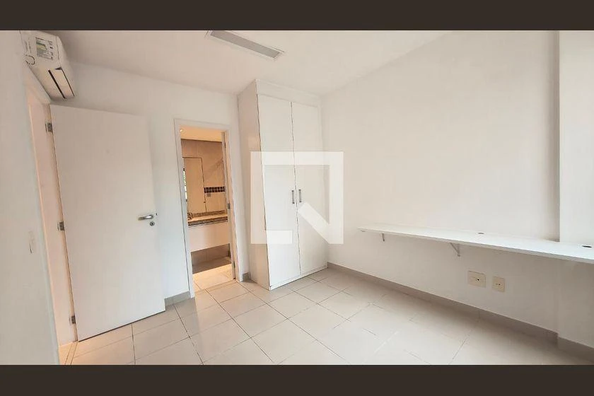 Apartamento de 5 quartos com máquina de lavar — photo 3