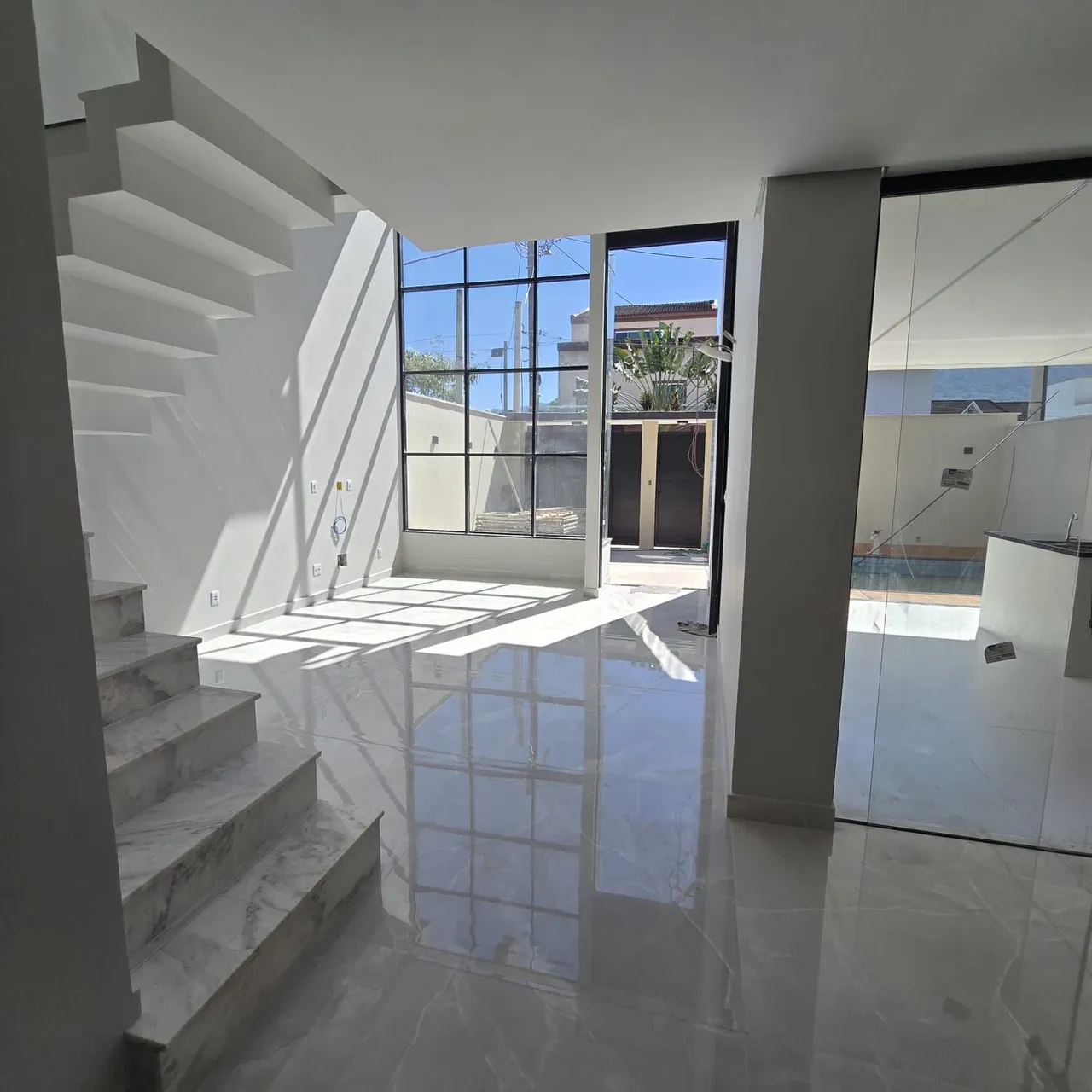 House, 220 m², with a grill on the balcony