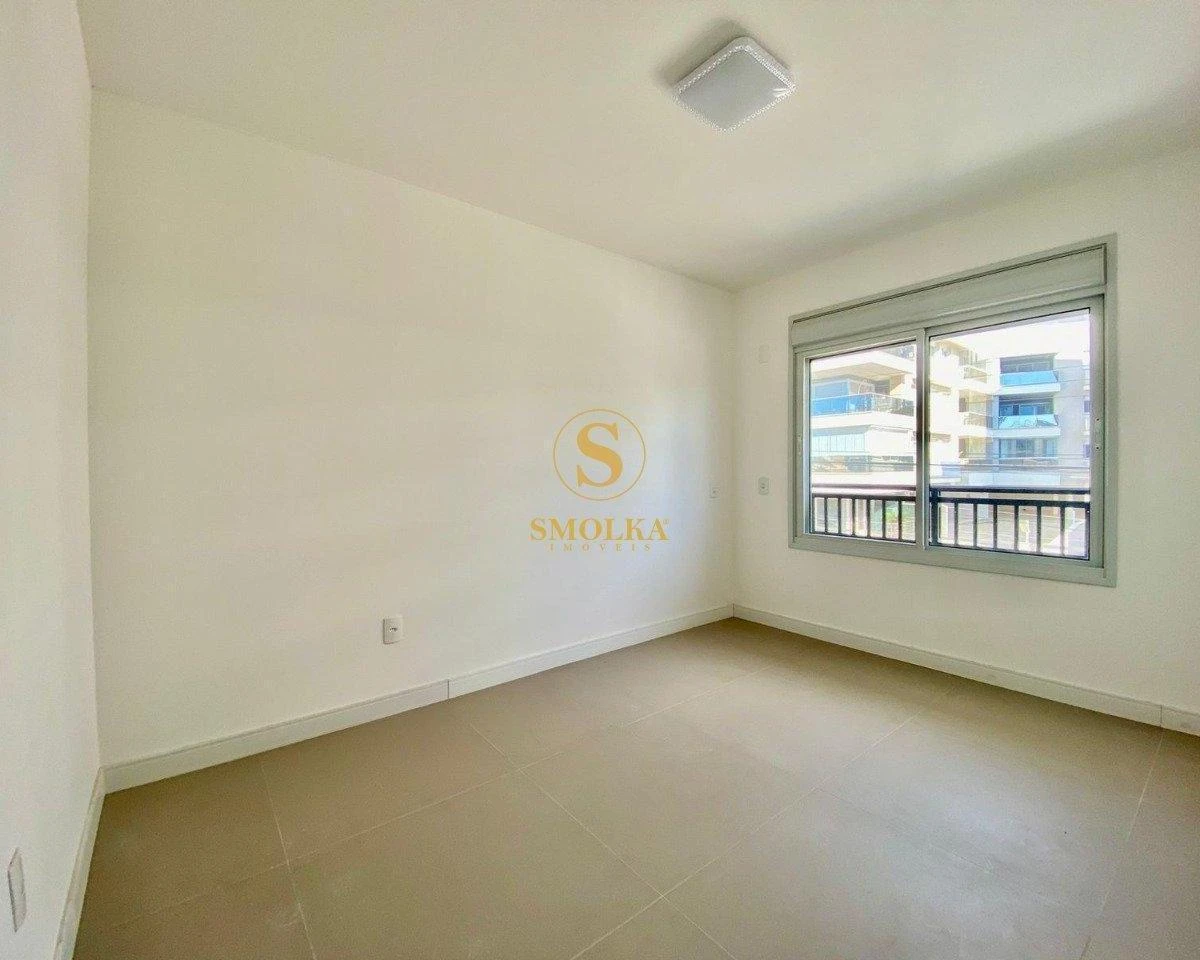 184 m² rental home with 4 en-suite bedrooms — photo 8