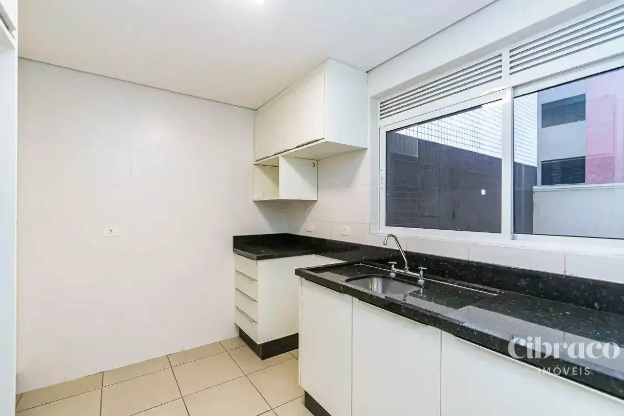 2-bedroom apartment with balcony and 155.48 m² — photo 2
