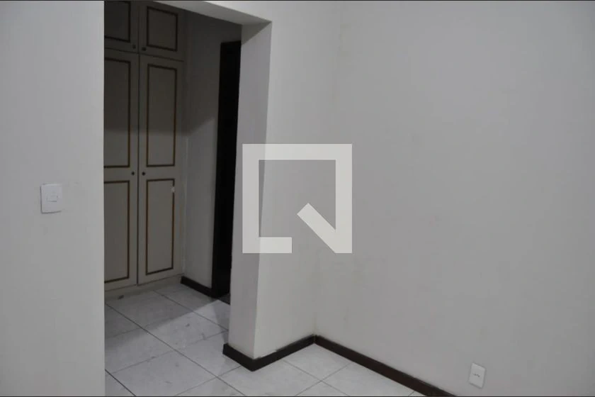 5-bedroom house with 450 m² and a private-use pool — photo 29