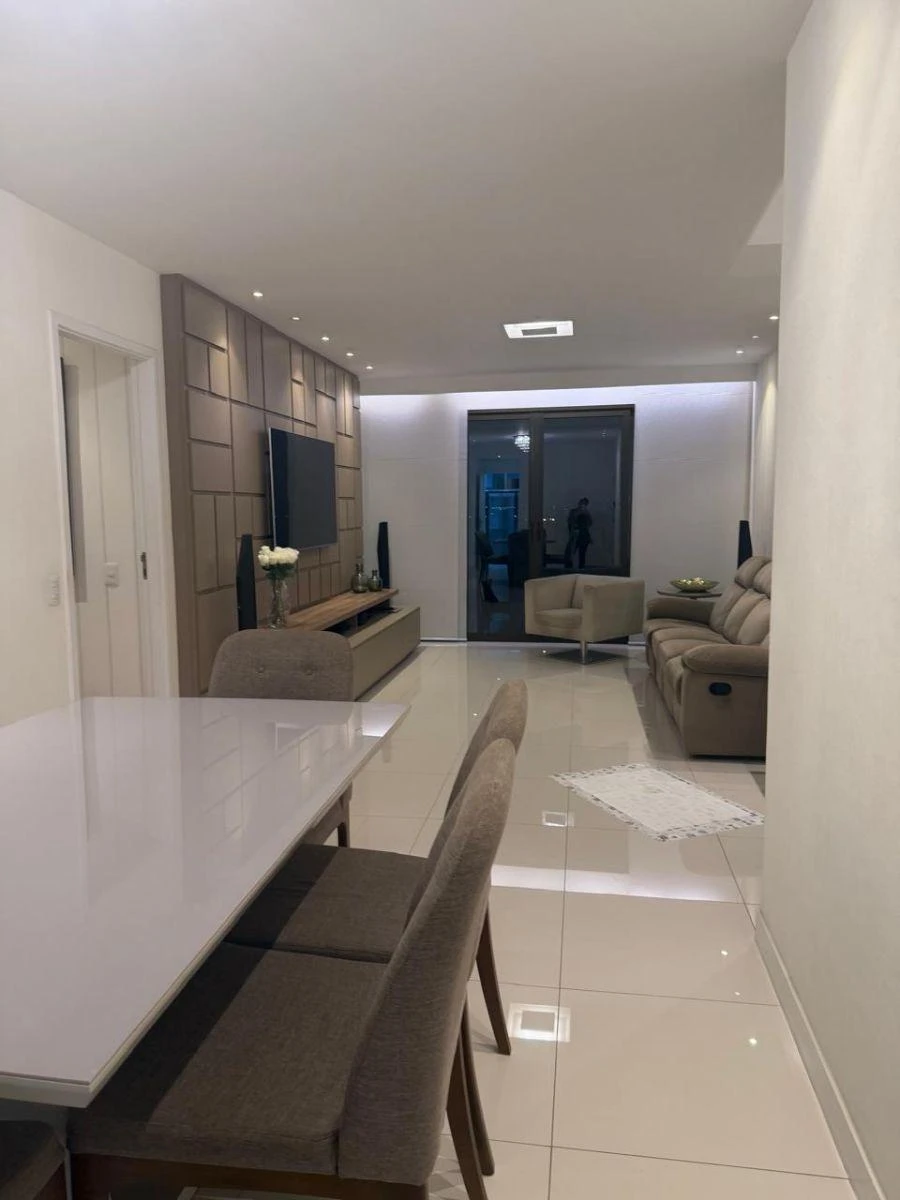 Furnished apartment, 160 m², with a water view — photo 13