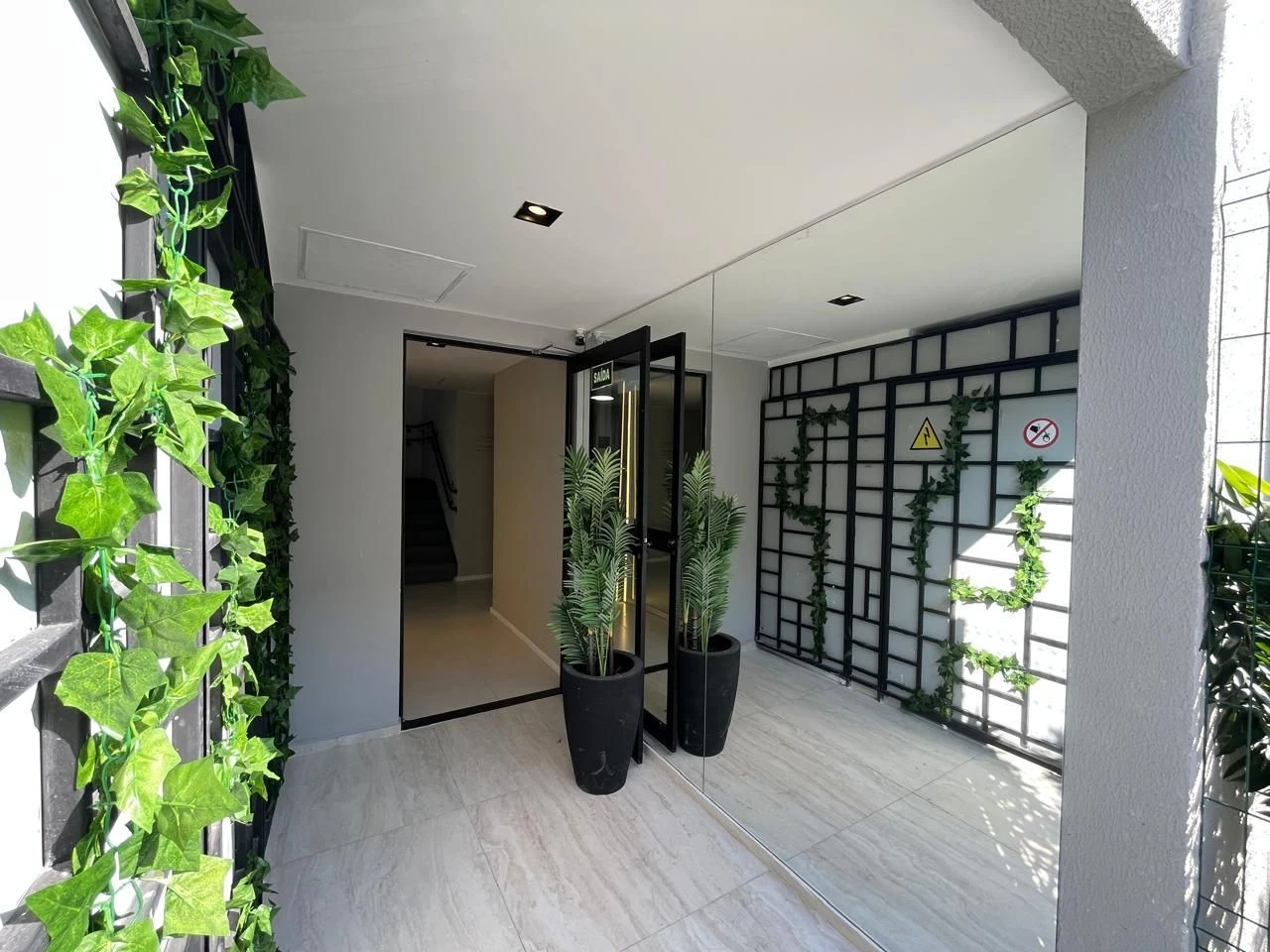 Washing machine in a 2-bedroom apartment, 43 m² — photo 21
