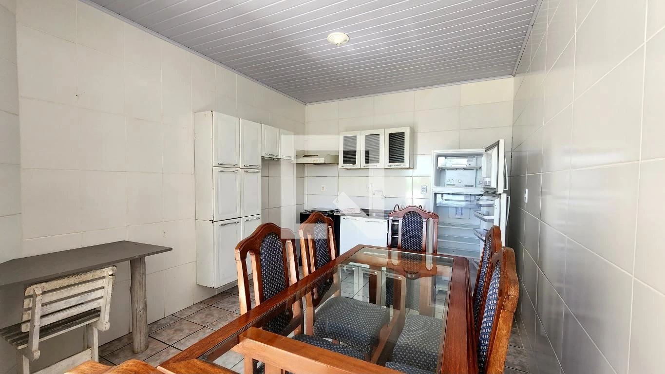 4-bedroom house with a home office in Florianópolis — photo 27