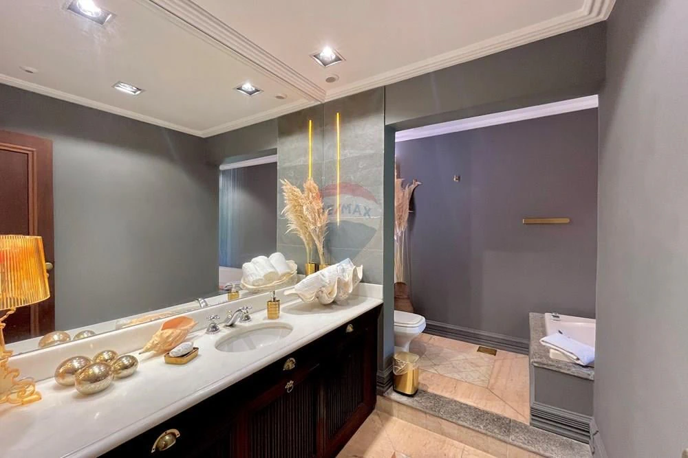 Будинок 1300 м² з 5 спальнями та 10 паркувань — photo 24