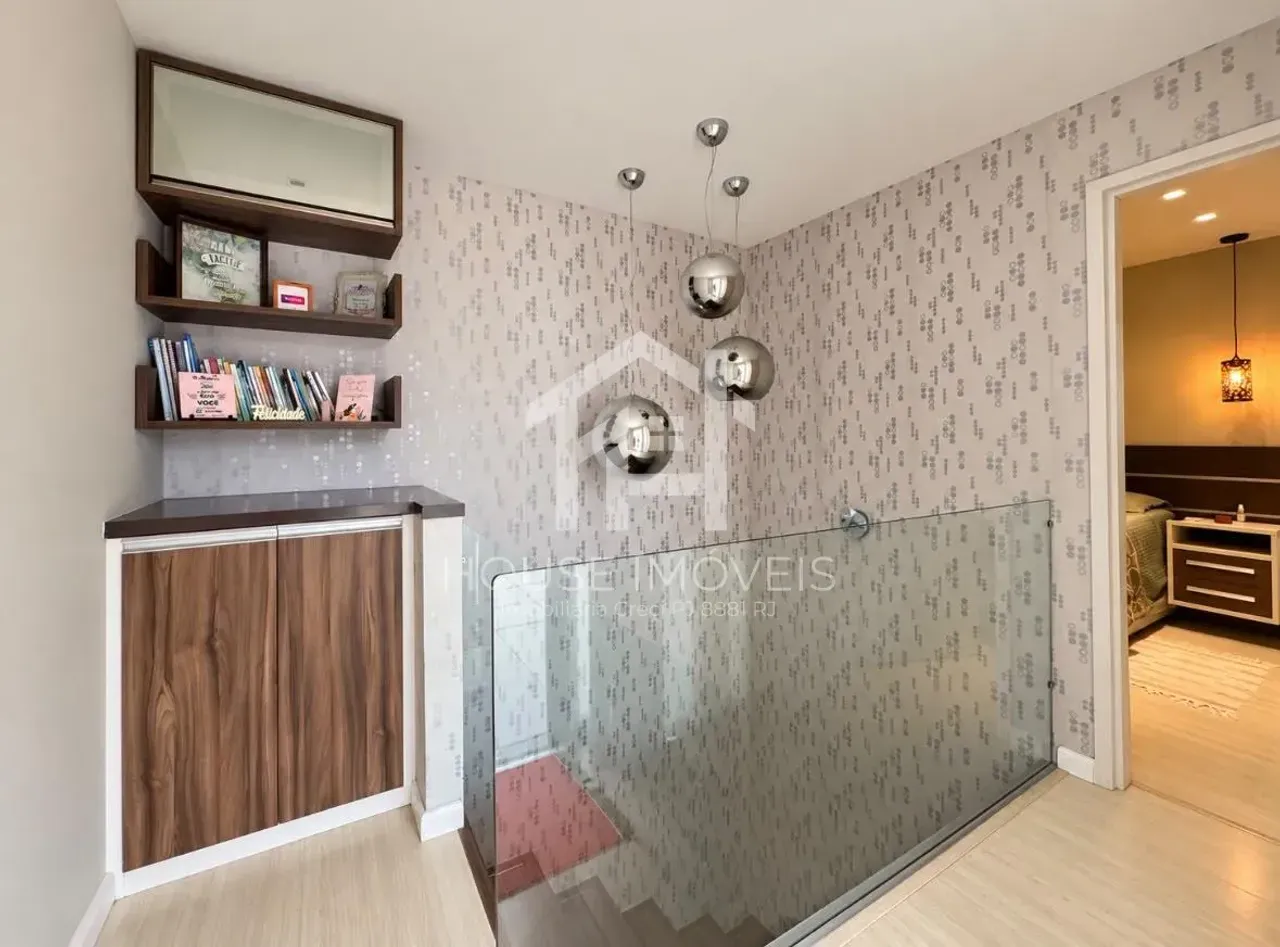 Панорамные окна и 3 спальни: квартира 150 м² — photo 26