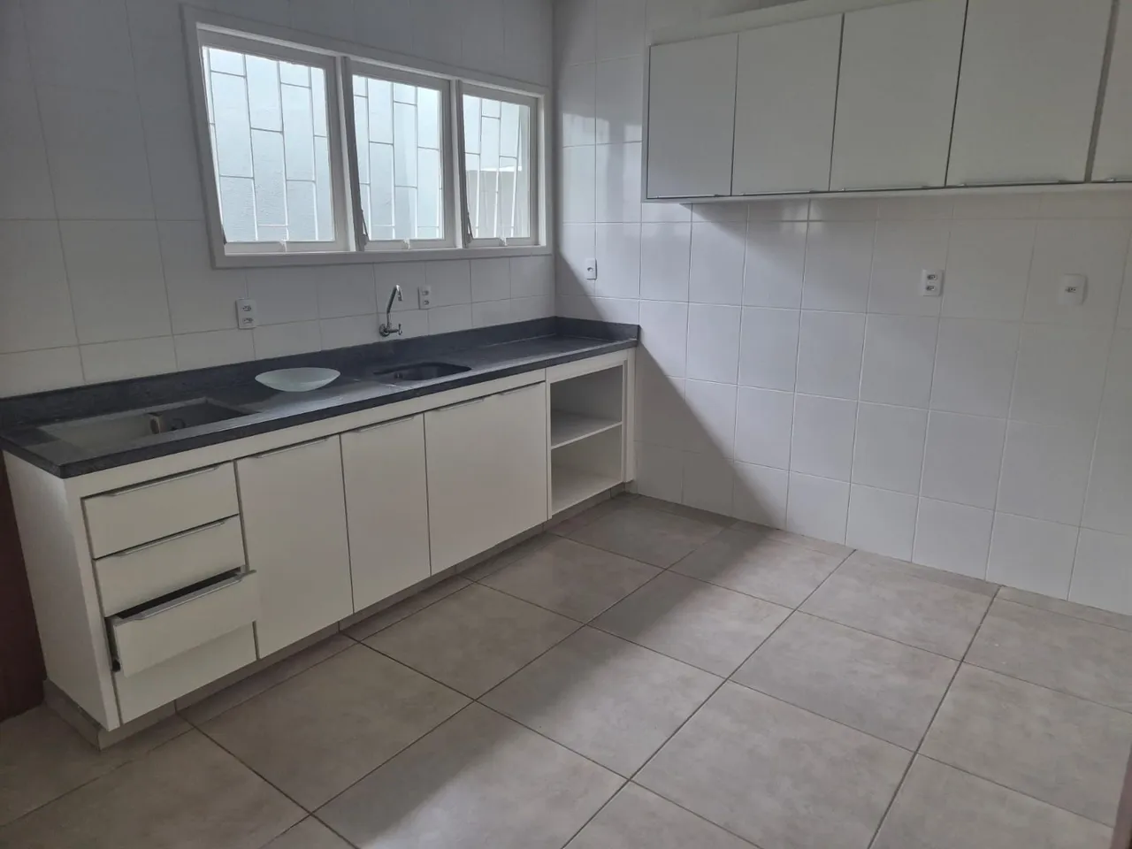 3-bedroom house, 200 m² — photo 4