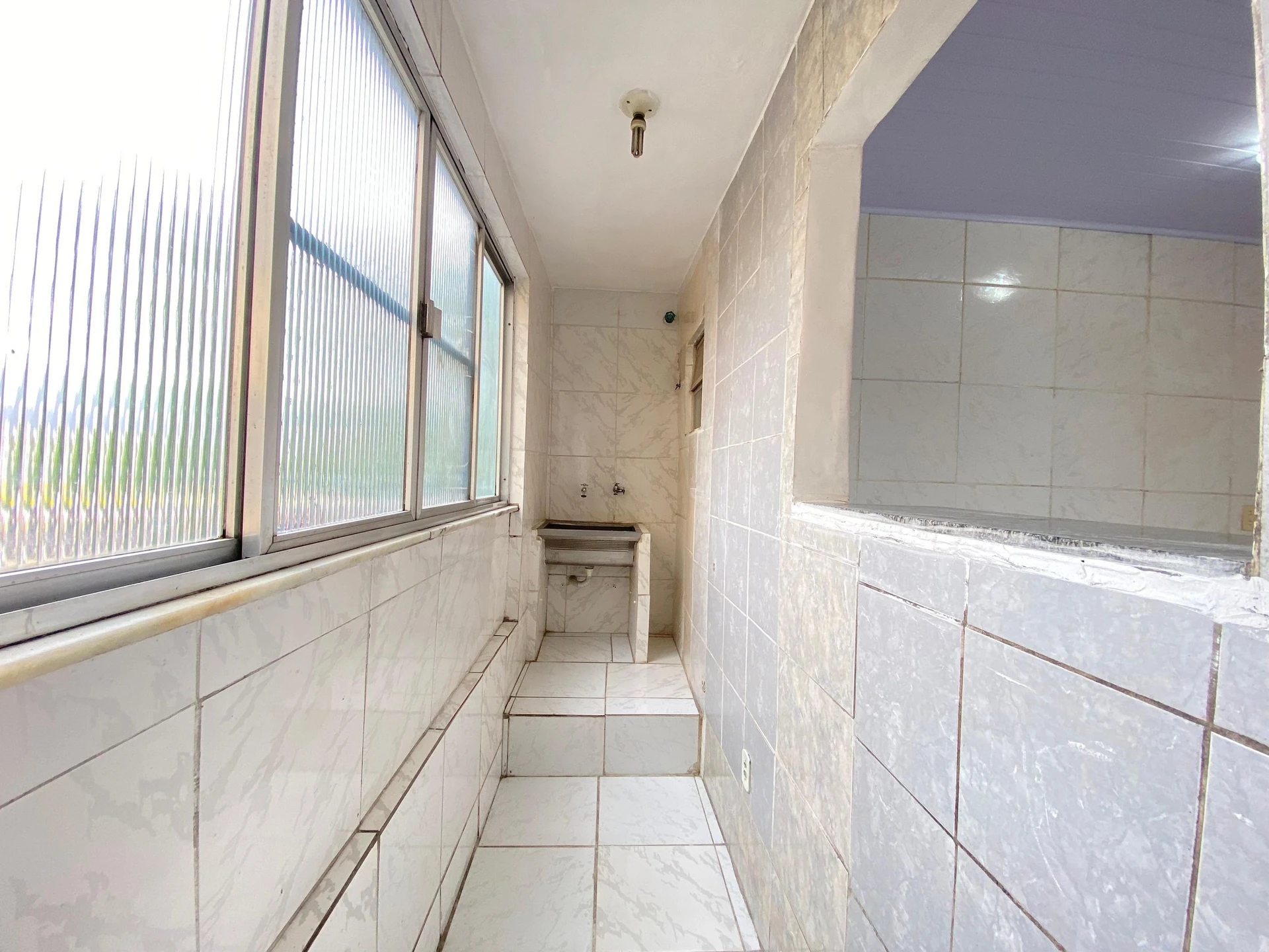 Rental house with 2 bedrooms and no parking — photo 4