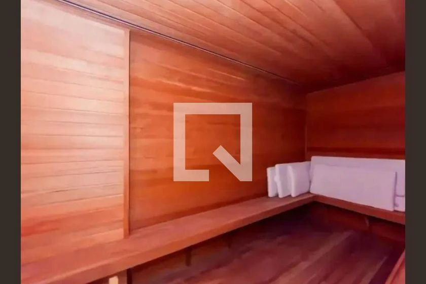 2-bedroom apartment in a building with a gym — photo 15