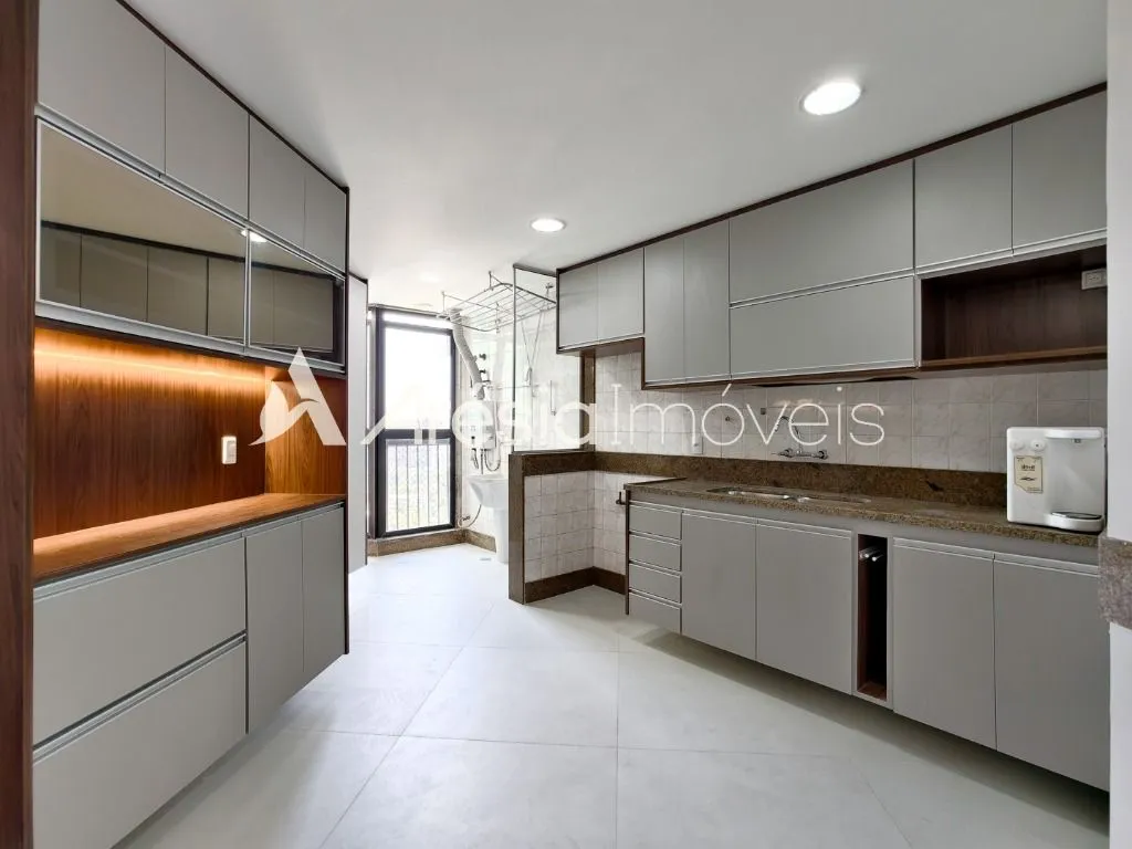 3-bedroom apartment with a bathtub — photo 2