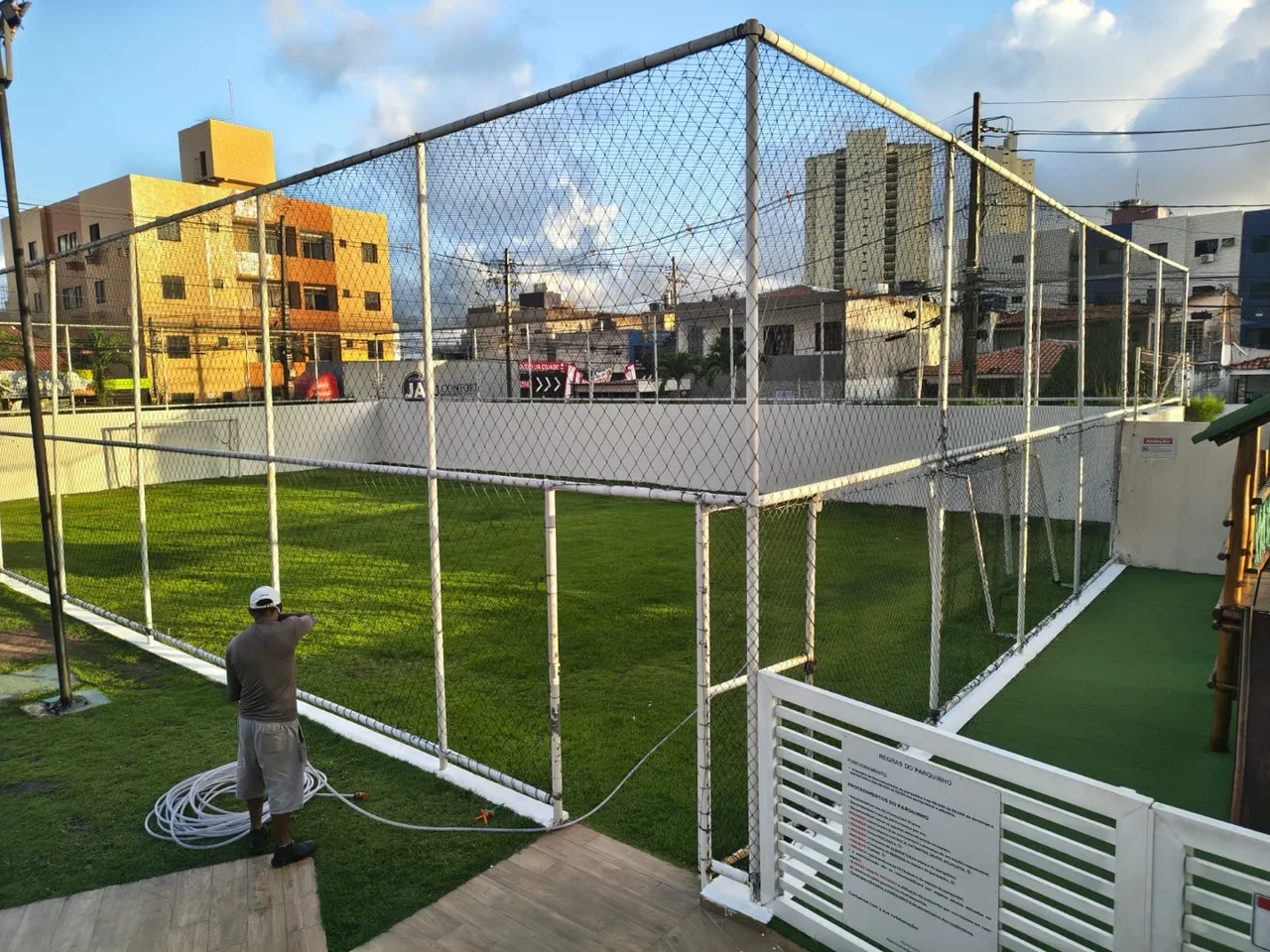 Apartamento de 2 quartos em condomínio com piscina — photo 10