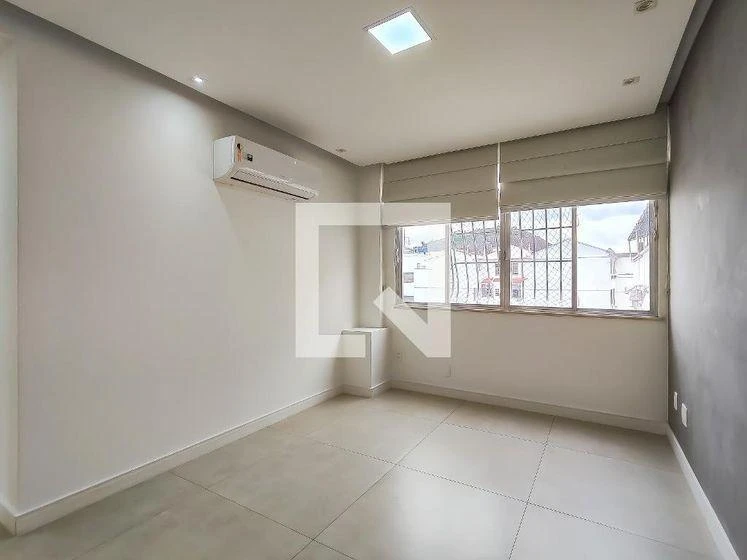 2-bedroom apartment with a home office in Rio de Janeiro