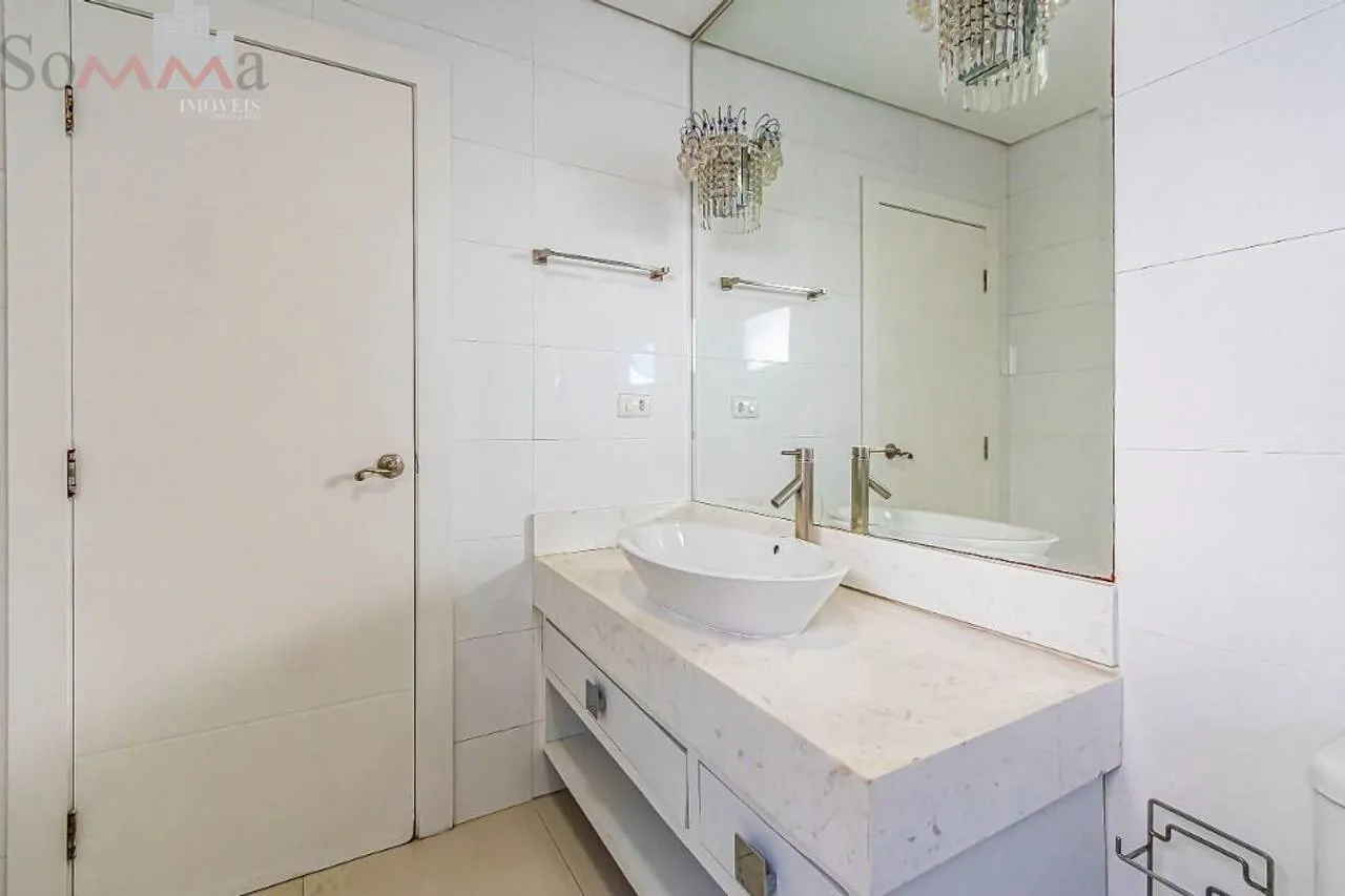 Furnished house, 323 m², with a bathtub — photo 56
