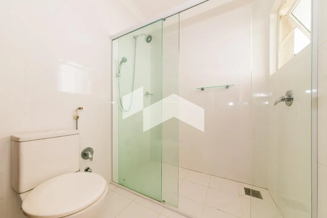 431 m² house with 4 en-suite bedrooms and 6 parking — photo 55