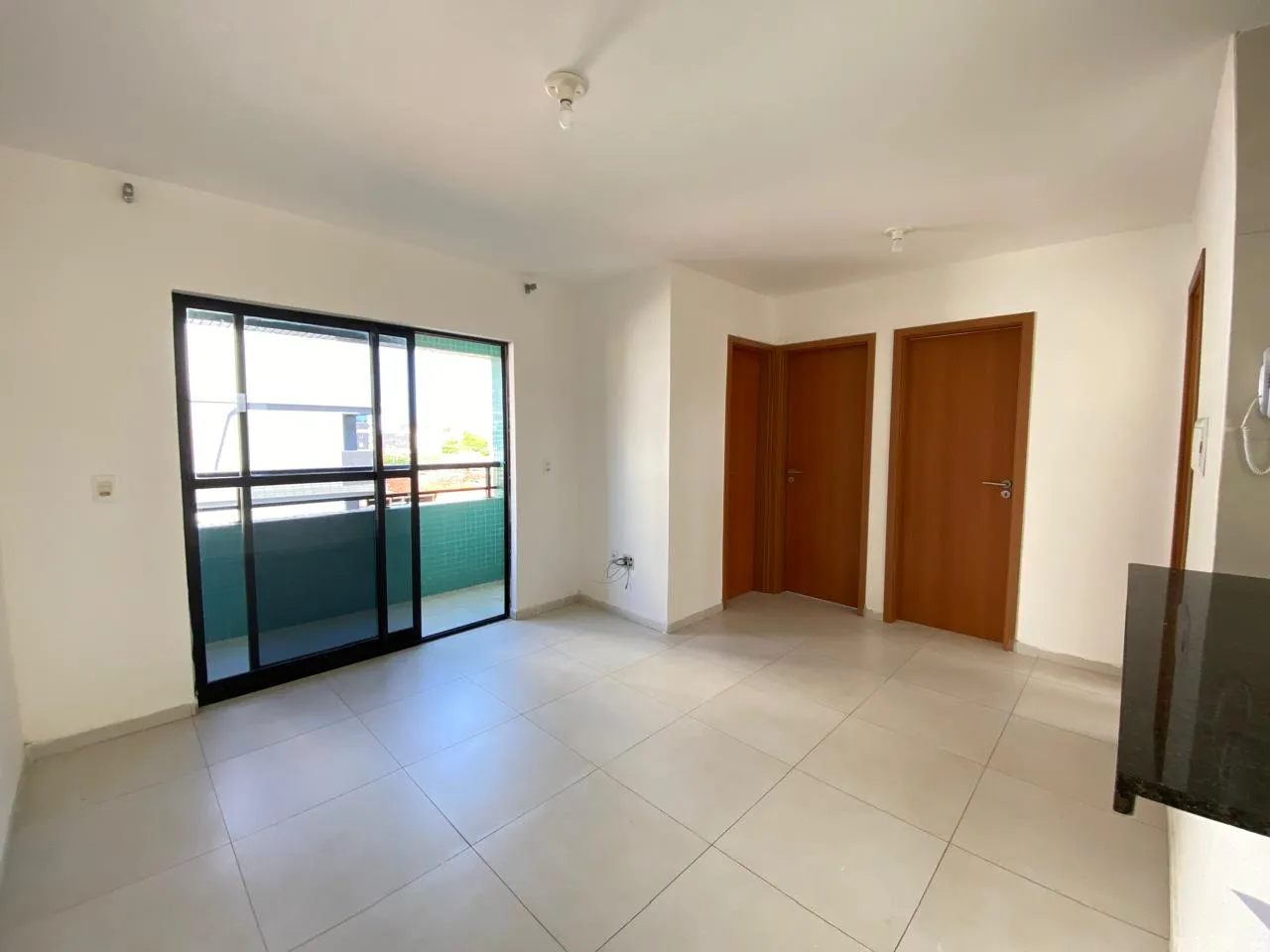 76 m² apartment with 3 bedrooms and a balcony