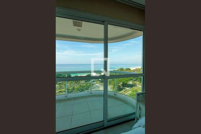 Furnished 120 m² apartment with 2 en-suite bedrooms — photo 8