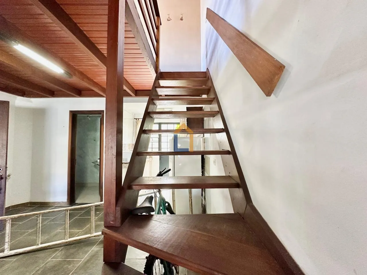 400 m² house with floor-to-ceiling windows and a fireplace — photo 11