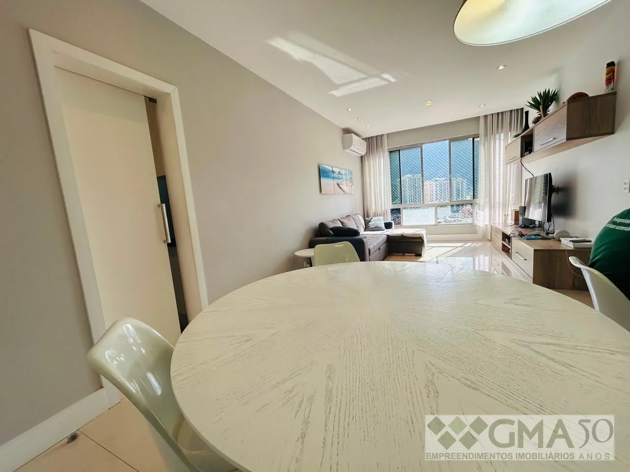 Apartment with 3 bedrooms and a closed kitchen — photo 16