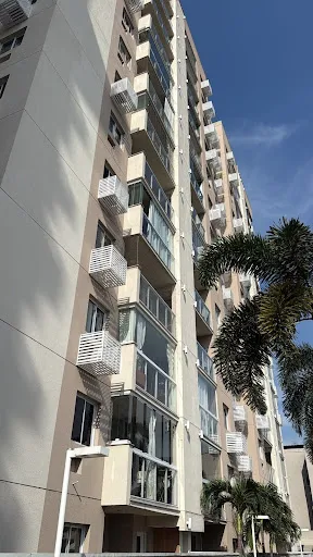 Apartamento de 3 dormitorios de 68 m² con cocina cerrada — photo 3