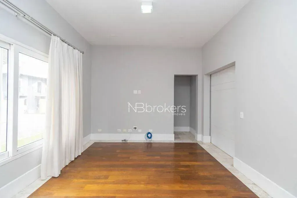 Furnished house with 4 bedrooms and a private garden — photo 37