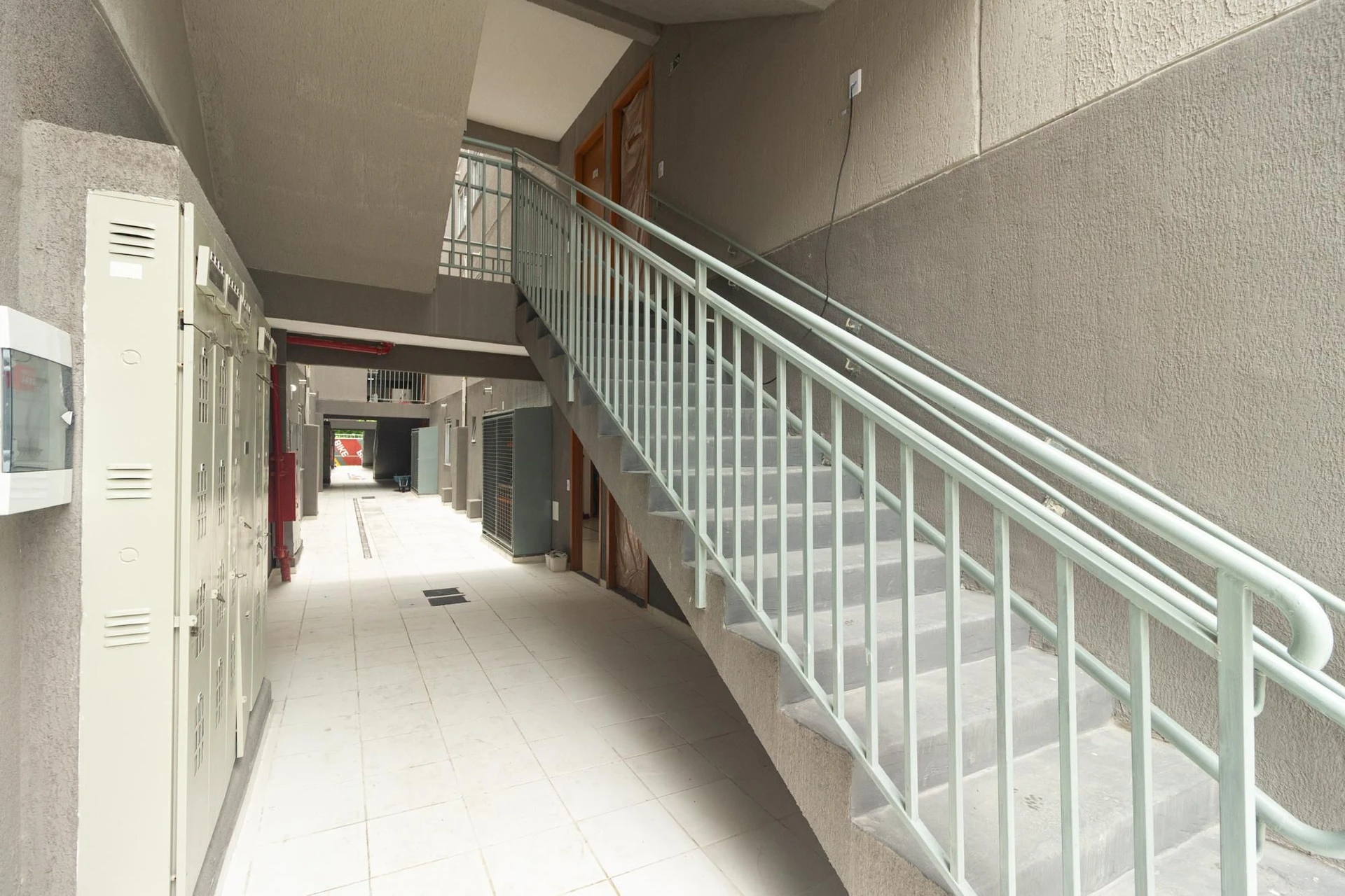Furnished apartment, 48 m², with a grill on the balcony — photo 38