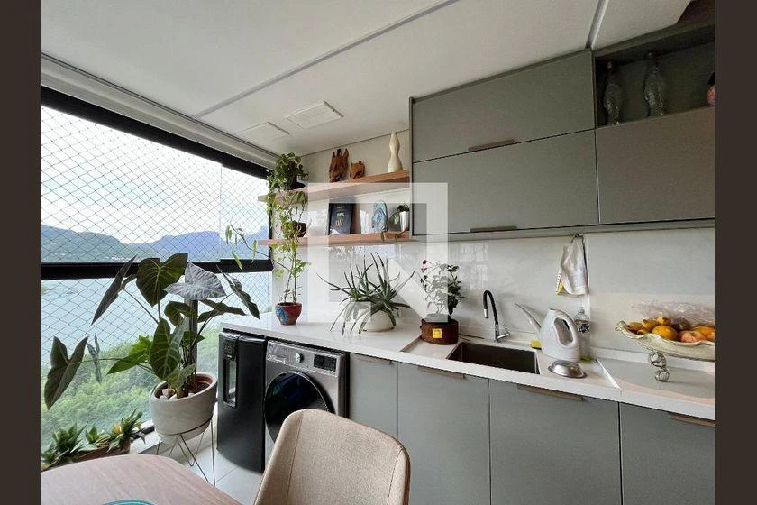 Water view in a 2-bedroom apartment, 70 m² — photo 38