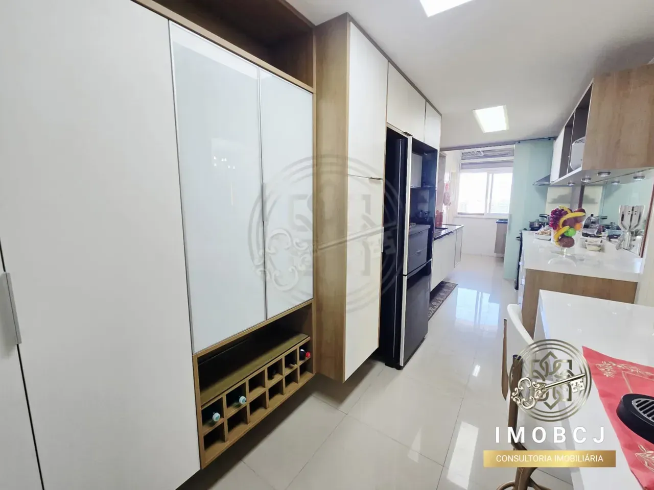 Apartamento mobiliado com 3 quartos e 146 m² — photo 8