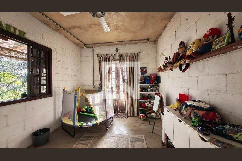 Casa mobiliada com cozinha americana, 3 quartos e jardim — photo 30