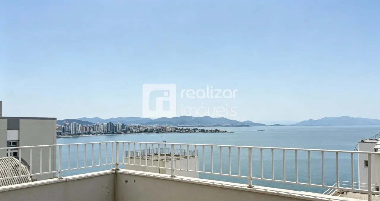 Apartment on the 11th floor with a water view — photo 3