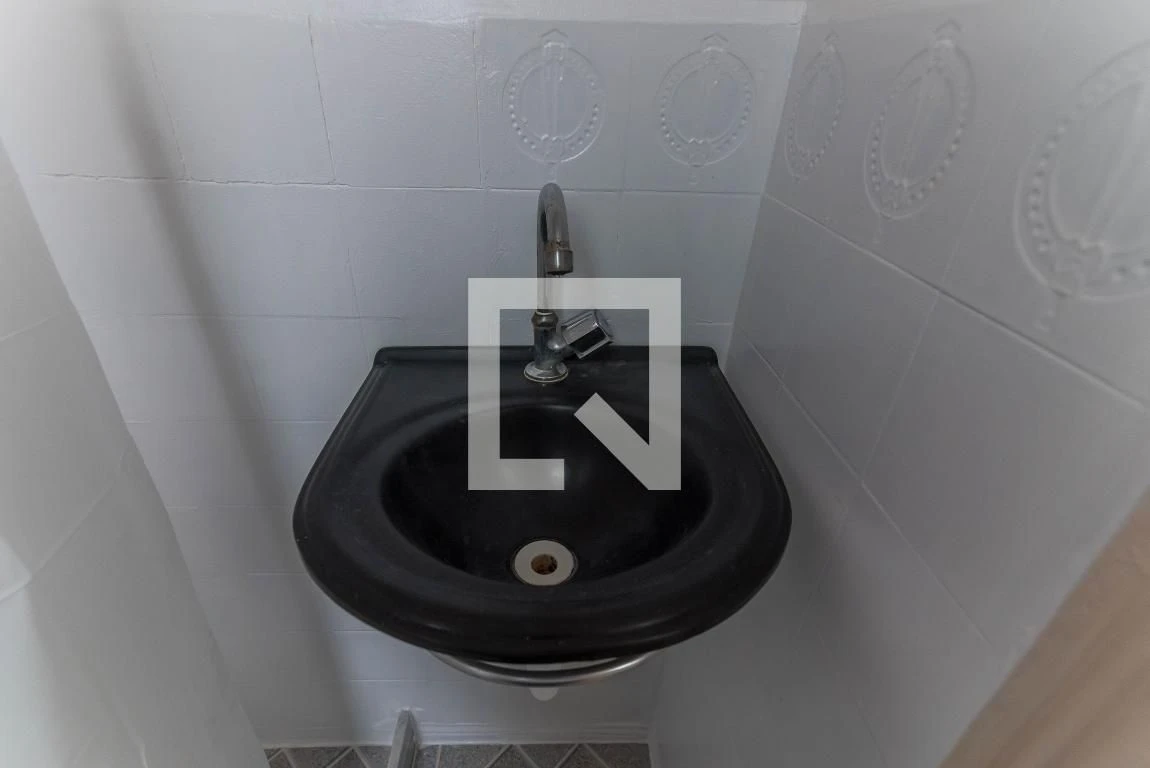 Apartment with 3 bedrooms and 1 en-suite, no parking — photo 50