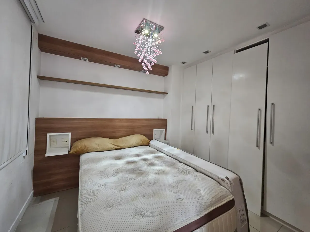 Apartment with separate gas kitchen and 4 bathrooms — photo 24