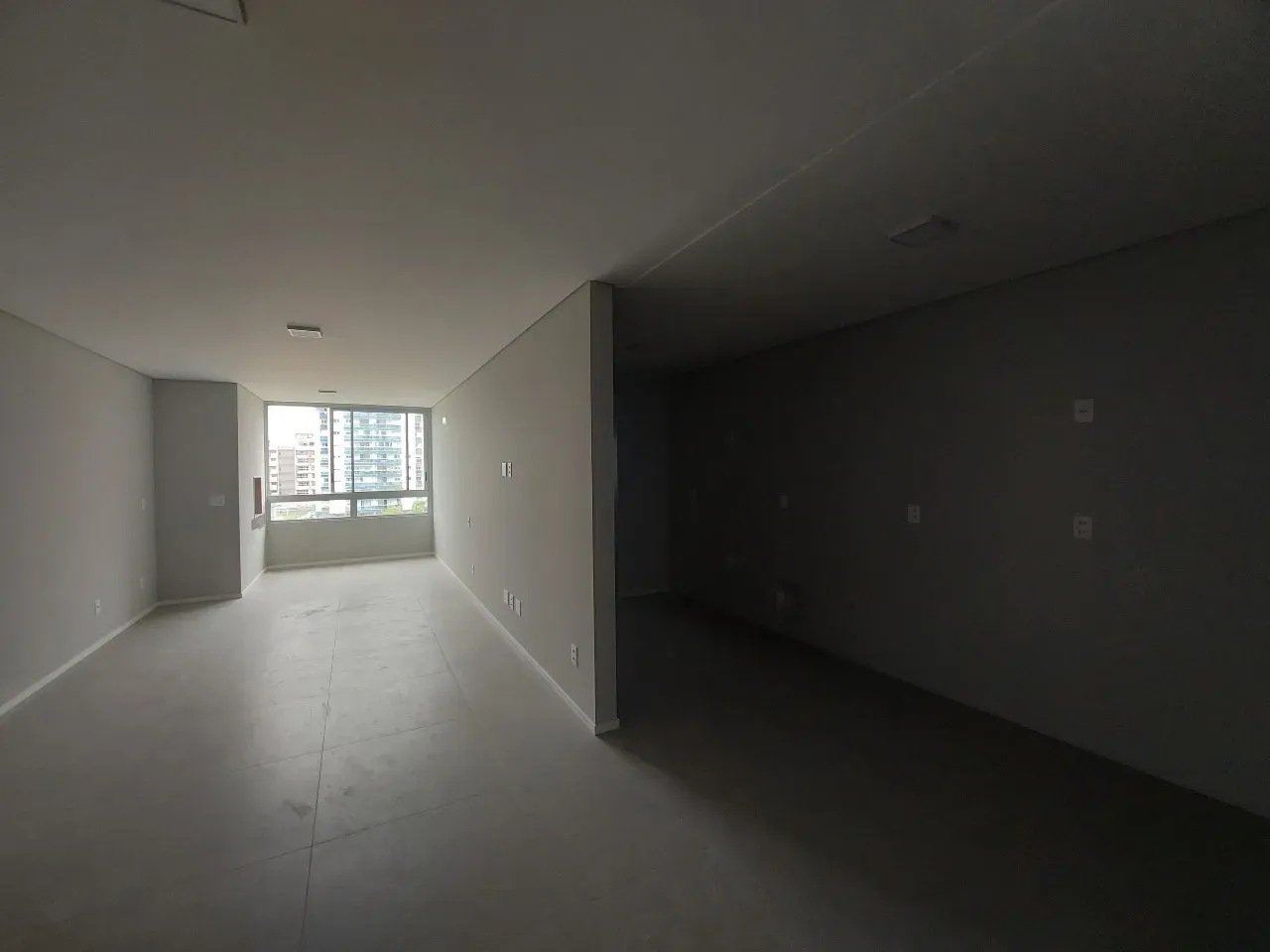 Apartamento de 3 suites con jardín privado y 2 plazas — photo 40