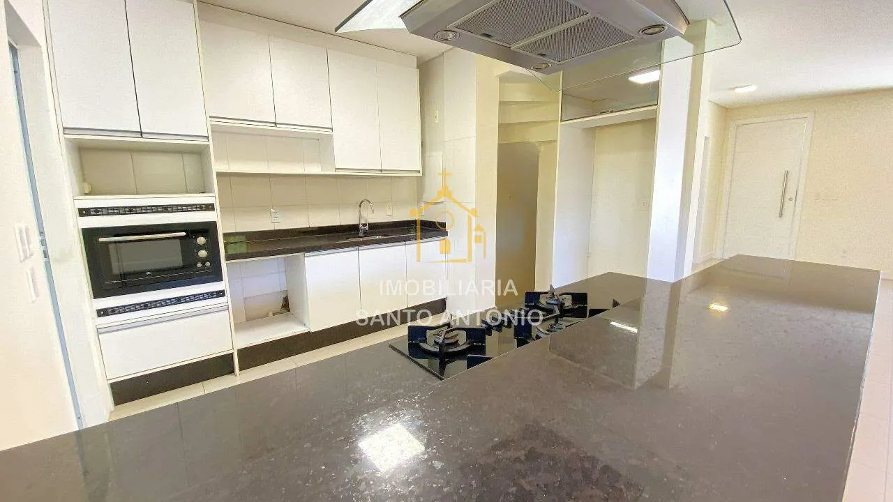 Condo house with 3 en-suite bedrooms and 4 baths, 190 m² — photo 2