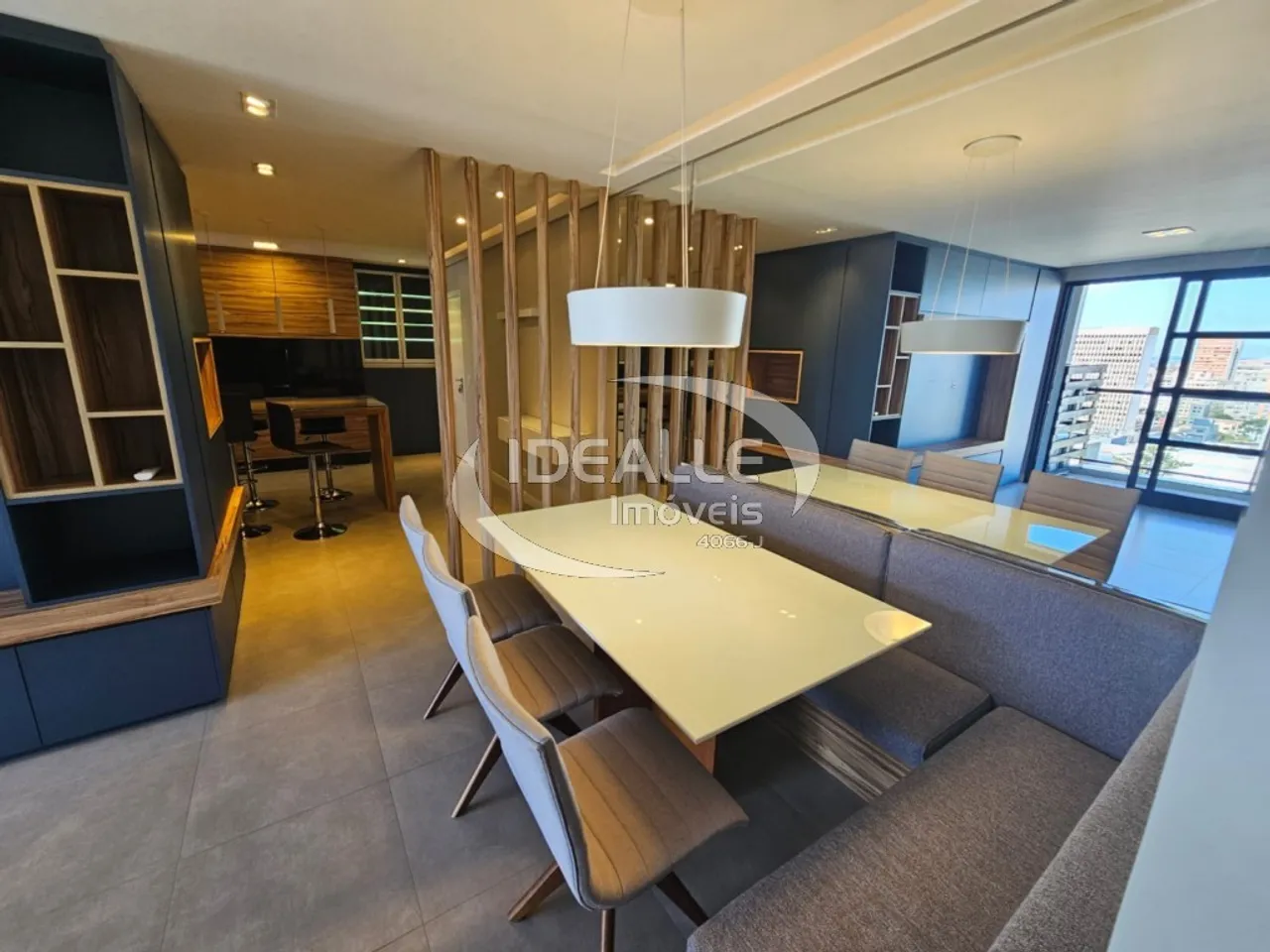 Apartment with 2 bedrooms and a glass-enclosed balcony — photo 6