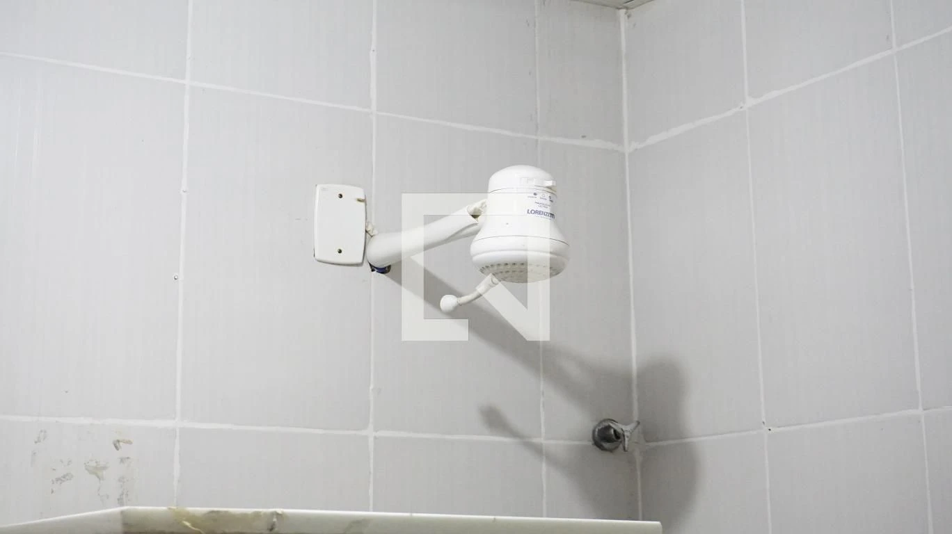 Apartamento amueblado de 2 dormitorios con balcón — photo 30