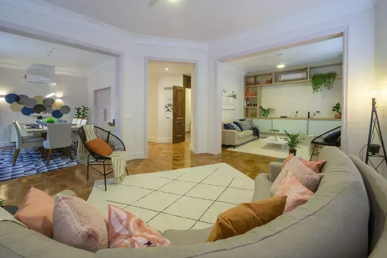Unfurnished apartment with 4 bedrooms and 260 m² — photo 11