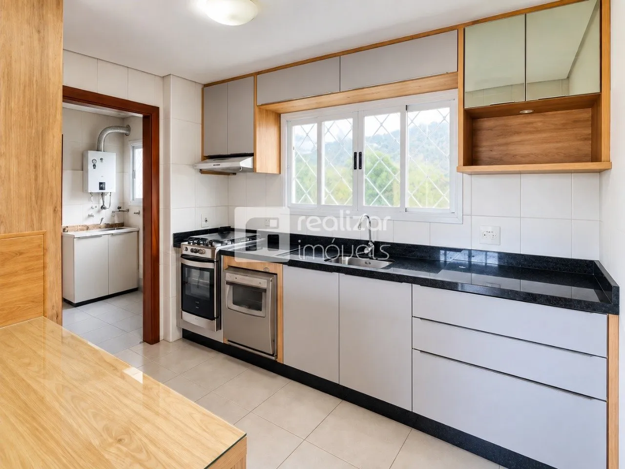 House, 205 m², with a bathtub