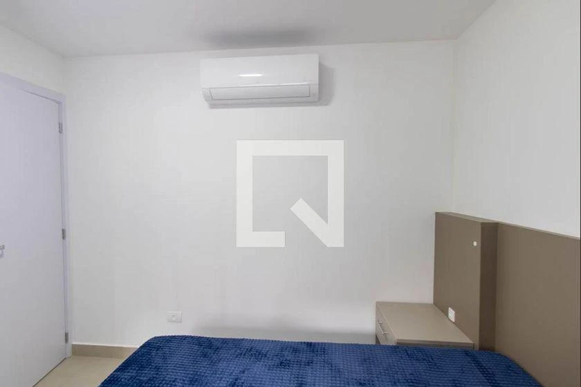 Furnished 1-bedroom apartment with an electric mini-kitchen — photo 22