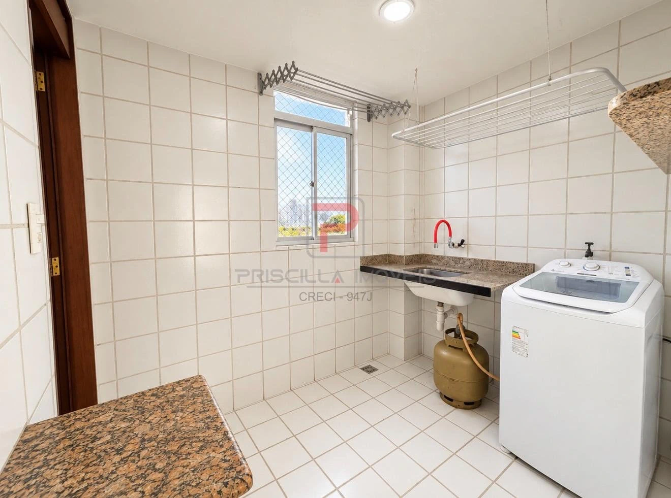 Furnished apartment, 115 m², with a washing machine — photo 26