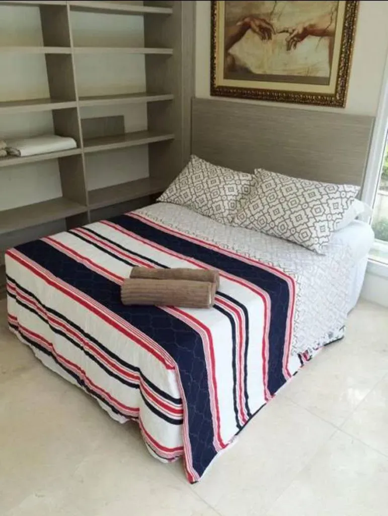 Casa com 6 suítes e área de piscina compartilhada — photo 24