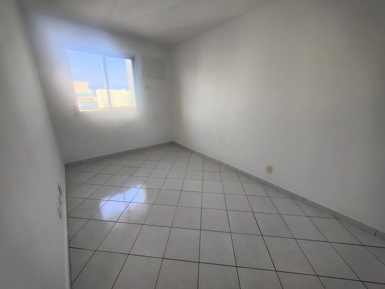 Apartment with 2 bedrooms, 1 bathroom and 1 parking spot — photo 14